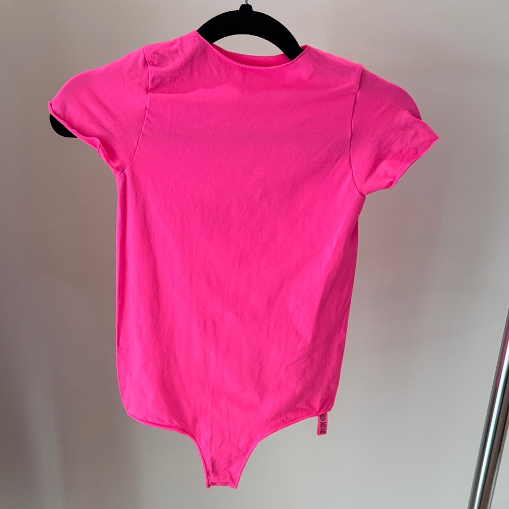 SKIMS Neon Pink Short-Sleeve Bodysuit